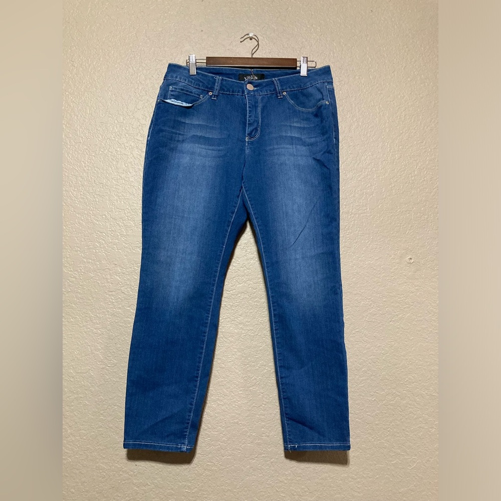 Royalty jeans ￼
